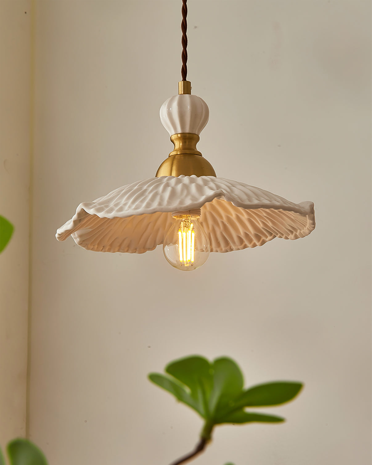 Pendant Lamp Ceramic 9.4 in White Indoor Ceiling Light Adjustable Brass Accents Modern Dining Room Kitchen Lighting | Thomler