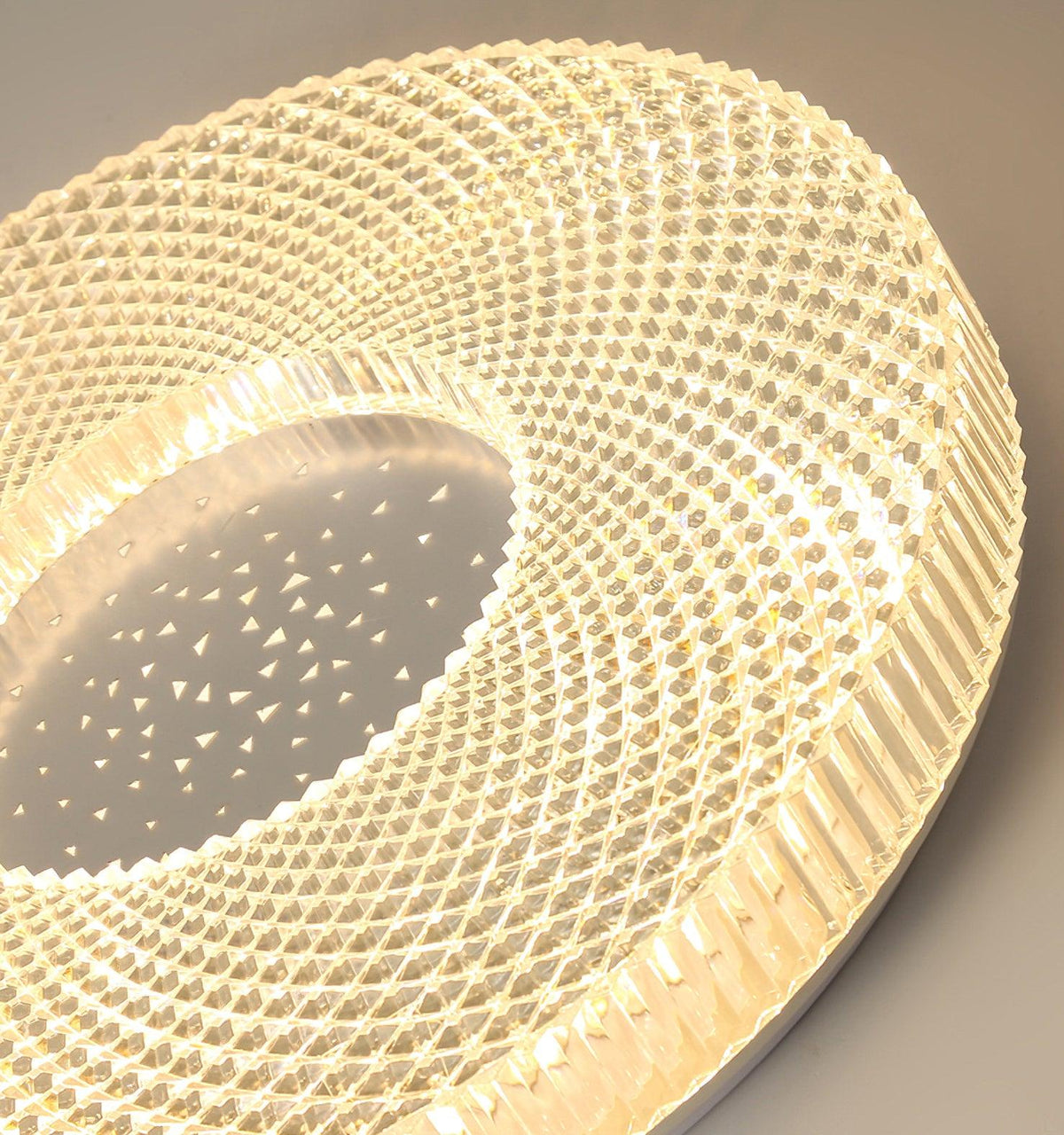 Modern LED Flush Mount Ceiling Light with Acrylic Shade – Gold or White Finish | Thomler
