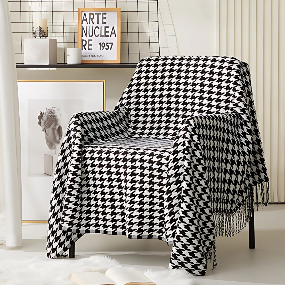 Timeless Checkered Acrylic Throw with Fringe – Cozy Lightweight Cover for Couch, Chair, Bed & Travel | Thomler