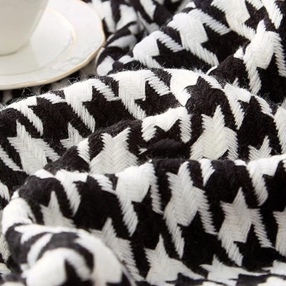 Timeless Checkered Acrylic Throw with Fringe – Cozy Lightweight Cover for Couch, Chair, Bed & Travel | Thomler