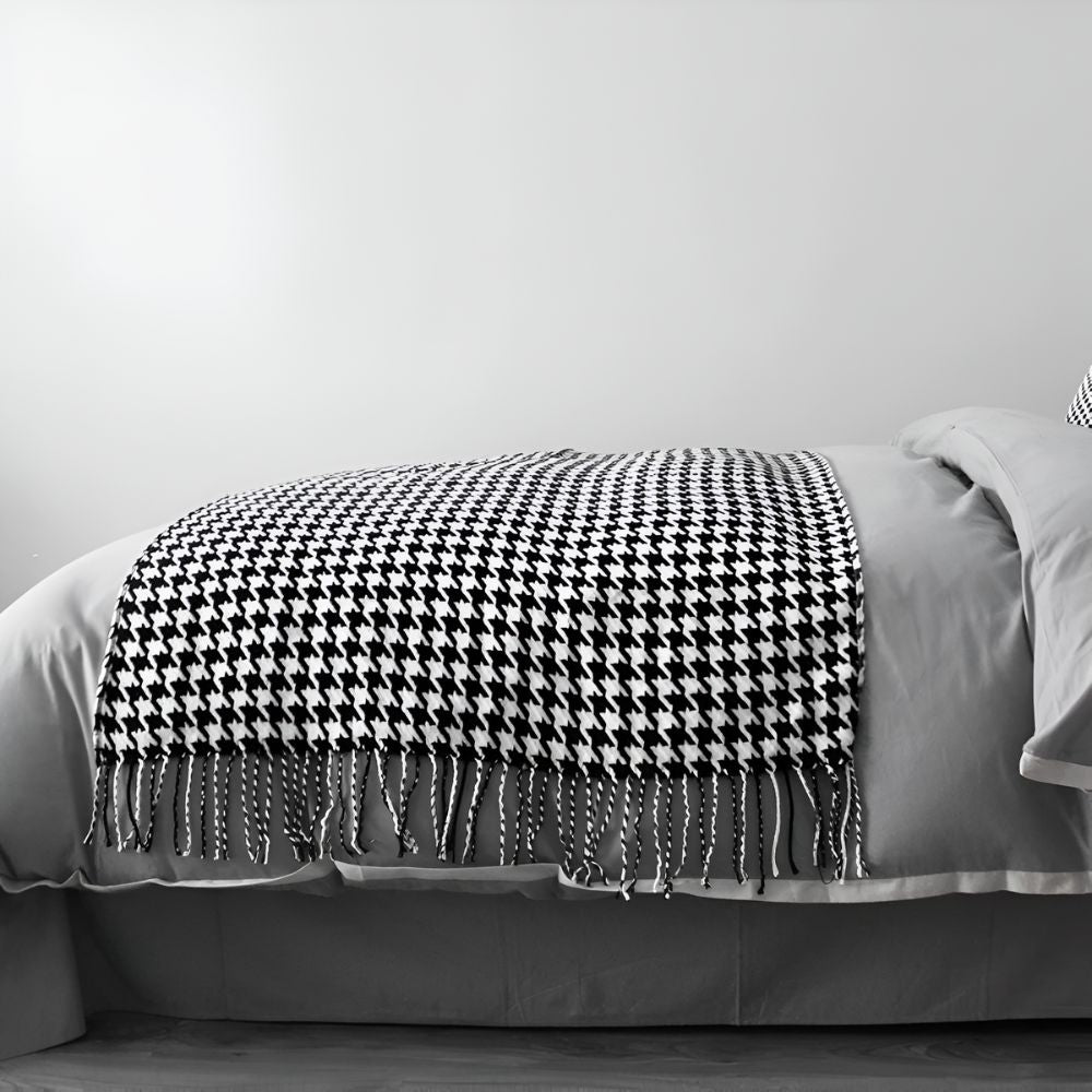 Timeless Checkered Acrylic Throw with Fringe – Cozy Lightweight Cover for Couch, Chair, Bed & Travel | Thomler