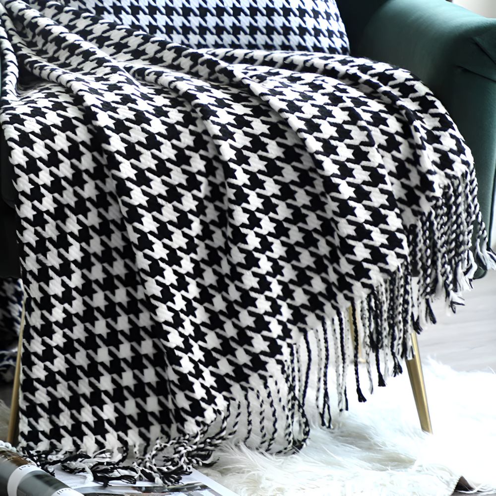 Timeless Checkered Acrylic Throw with Fringe – Cozy Lightweight Cover for Couch, Chair, Bed & Travel | Thomler