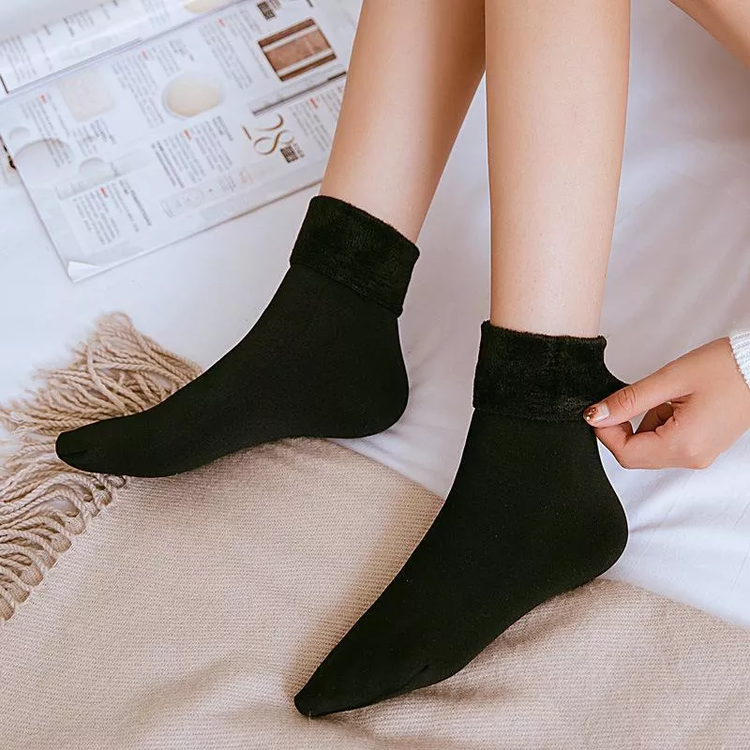 Thermal Knit Winter Socks – Ultra-Soft Fleece-Lined Crew Socks for Cold Weather, Outdoor Activities & Indoor Lounging, Stretch-Fit | Thomler