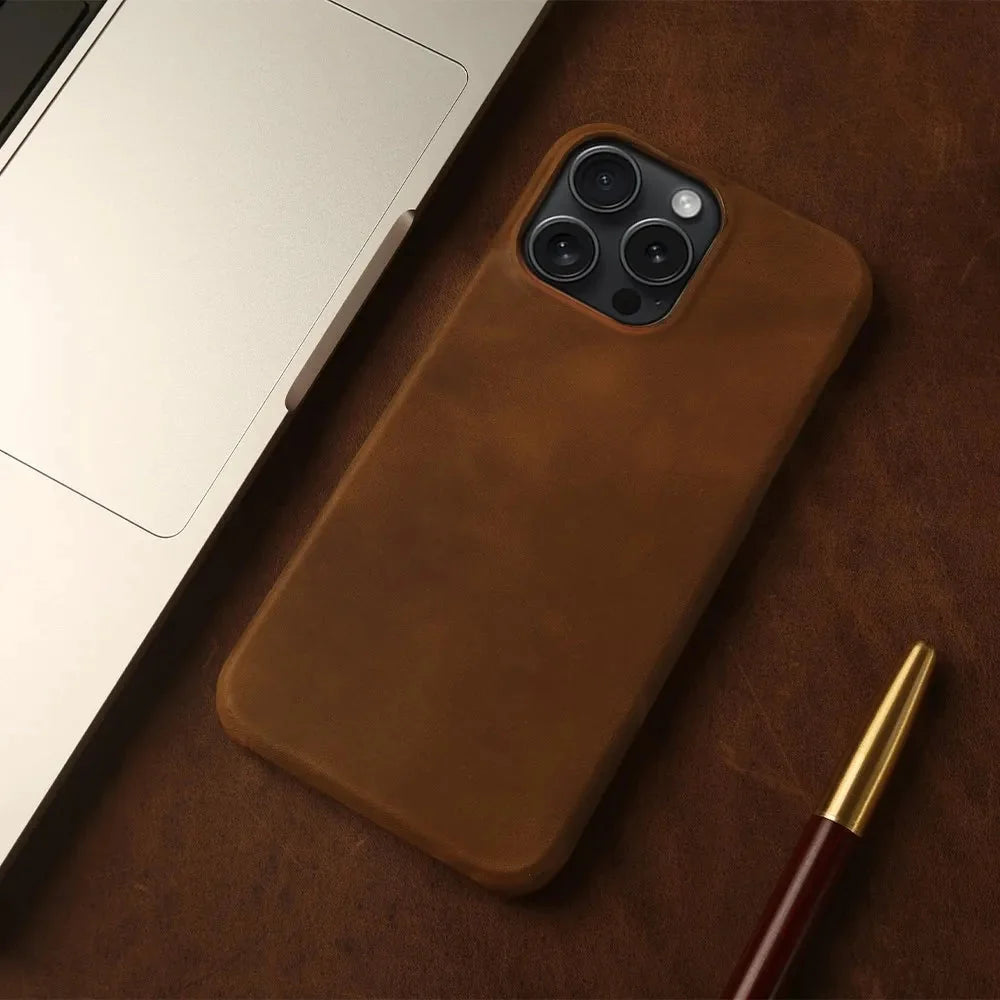 Genuine Leather MagSafe-Compatible iPhone Case – Wireless Charging Ready, Raised Edge Protection for Screen & Camera – iPhone 13-17 | Thomler