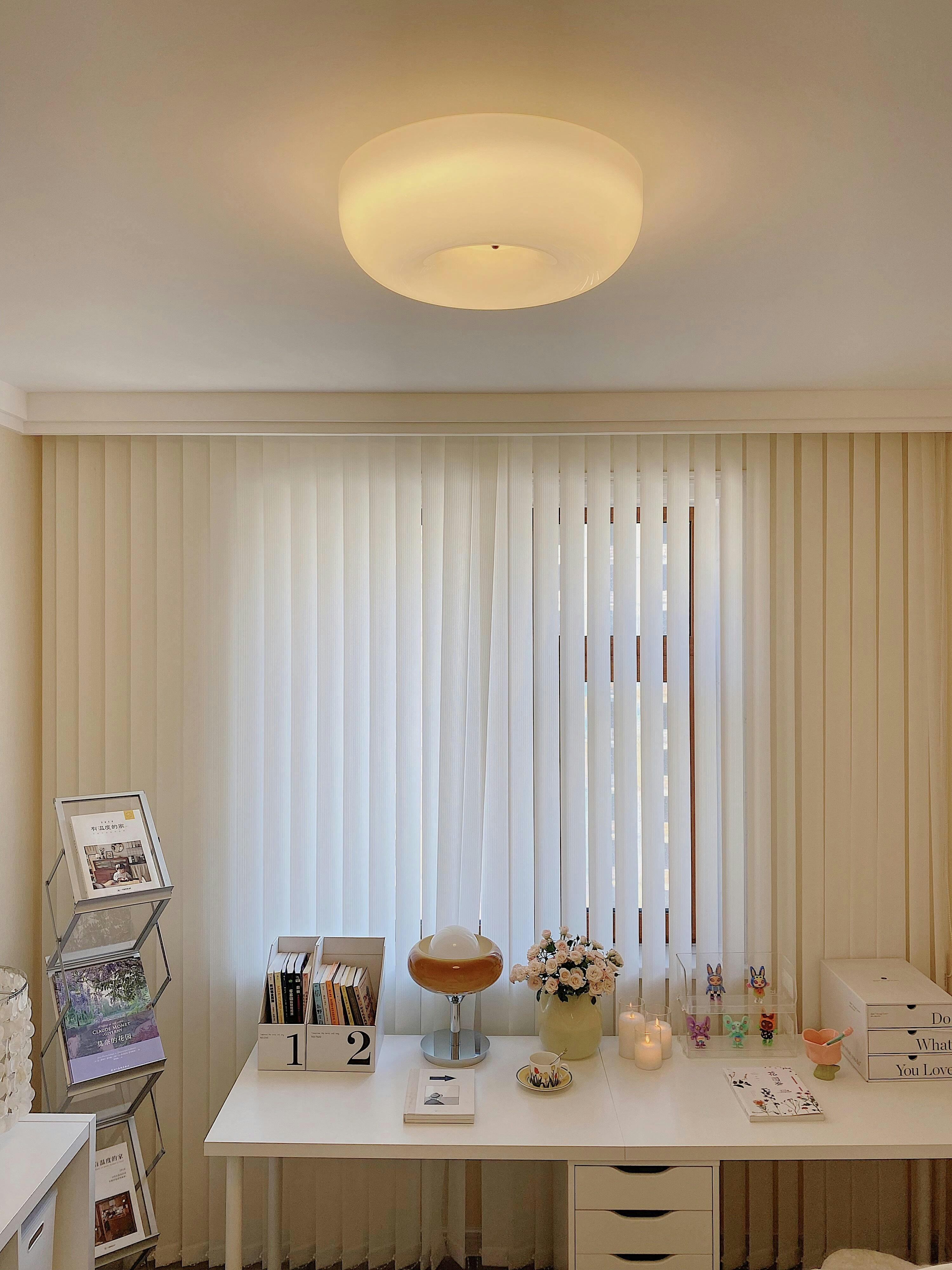 Ceiling Light Glass 15.7 in Cream Indoor Ambient Lighting Round Flush Mount Lamp | Thomler
