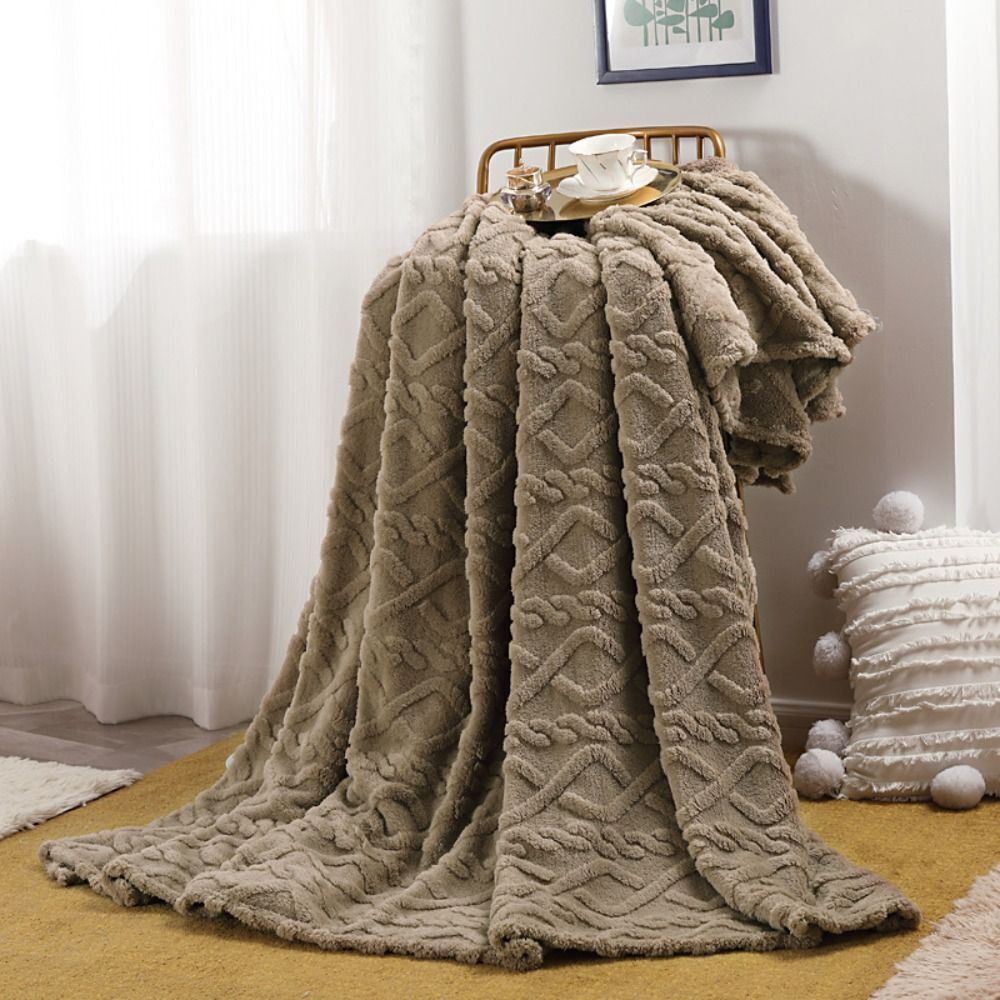 Plush Textured Fleece Throw Blanket – Year-Round Softness for Couch, Bed & Travel – Breathable 3D Knit Design – Perfect for Living Room | Thomler