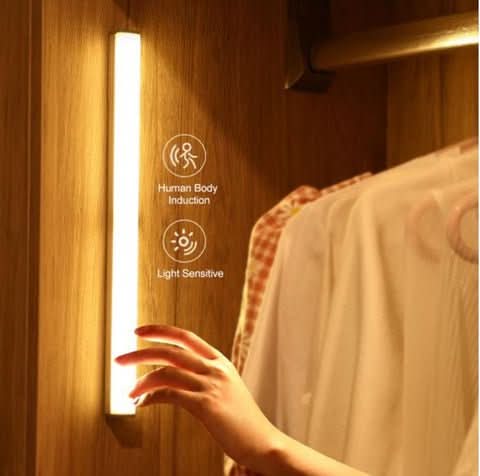 Motion-Activated LED Under Cabinet Light Bar – Battery or USB Powered Wireless Stick-On Lighting for Closets, Pantries & Drawers | Thomler