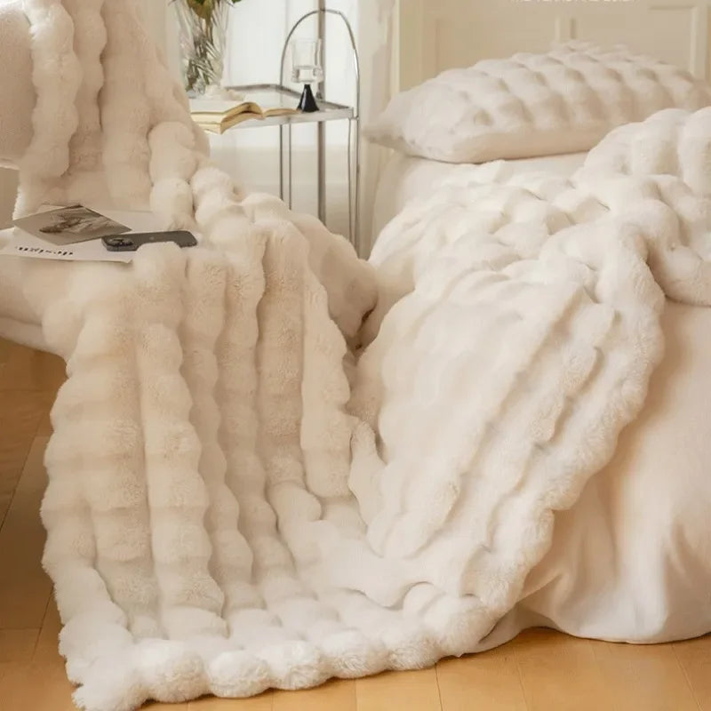 Plush Double-Sided Fleece Throw Blanket – Soft Polyester Layer for Couch, Sofa & Bedroom Use – Machine Washable in Multiple Sizes | Thomler