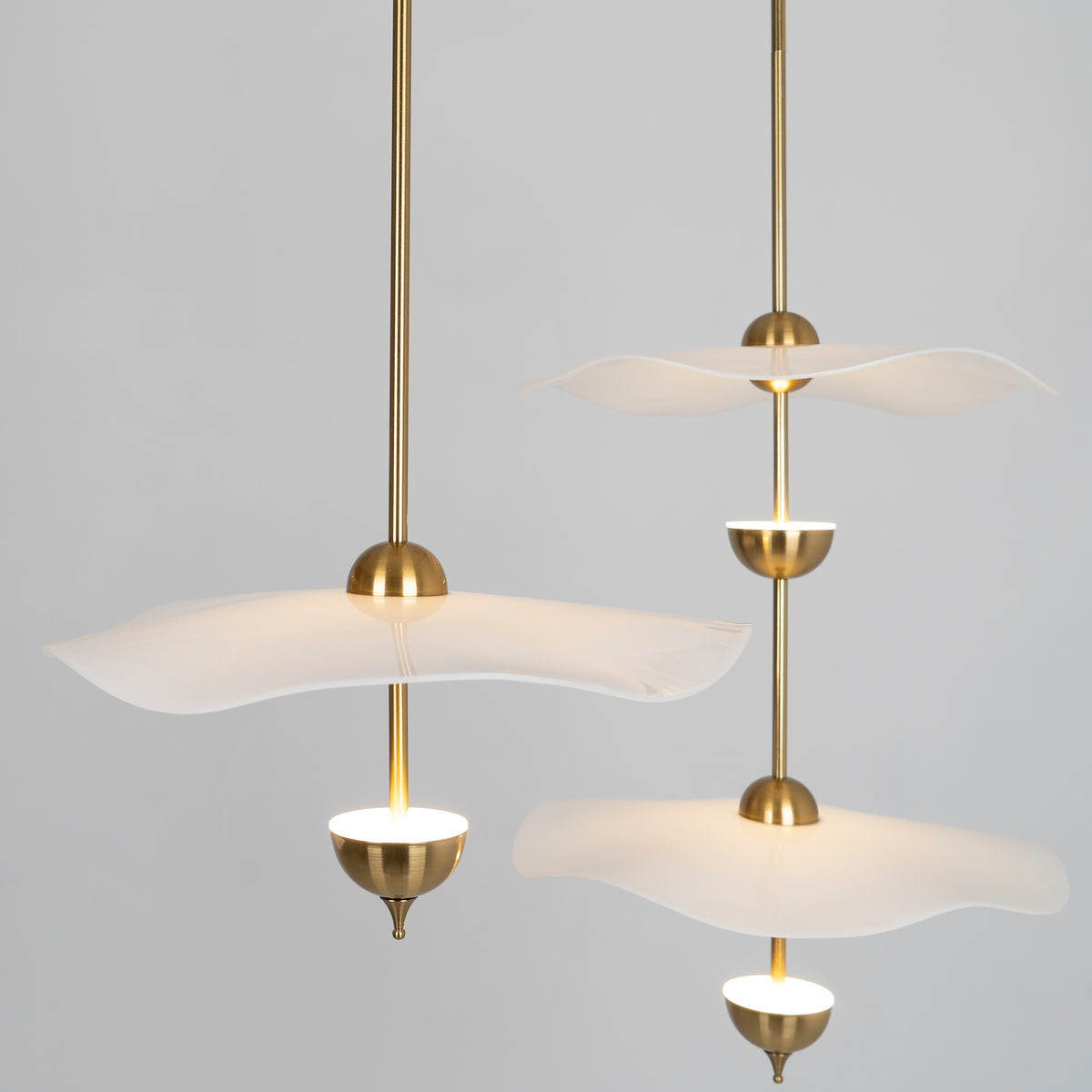 Ceiling Light Metal Acrylic 23.6 in x 27.5 in Gold Indoor Dining Room Living Room Modern Pendant Lamp | Thomler