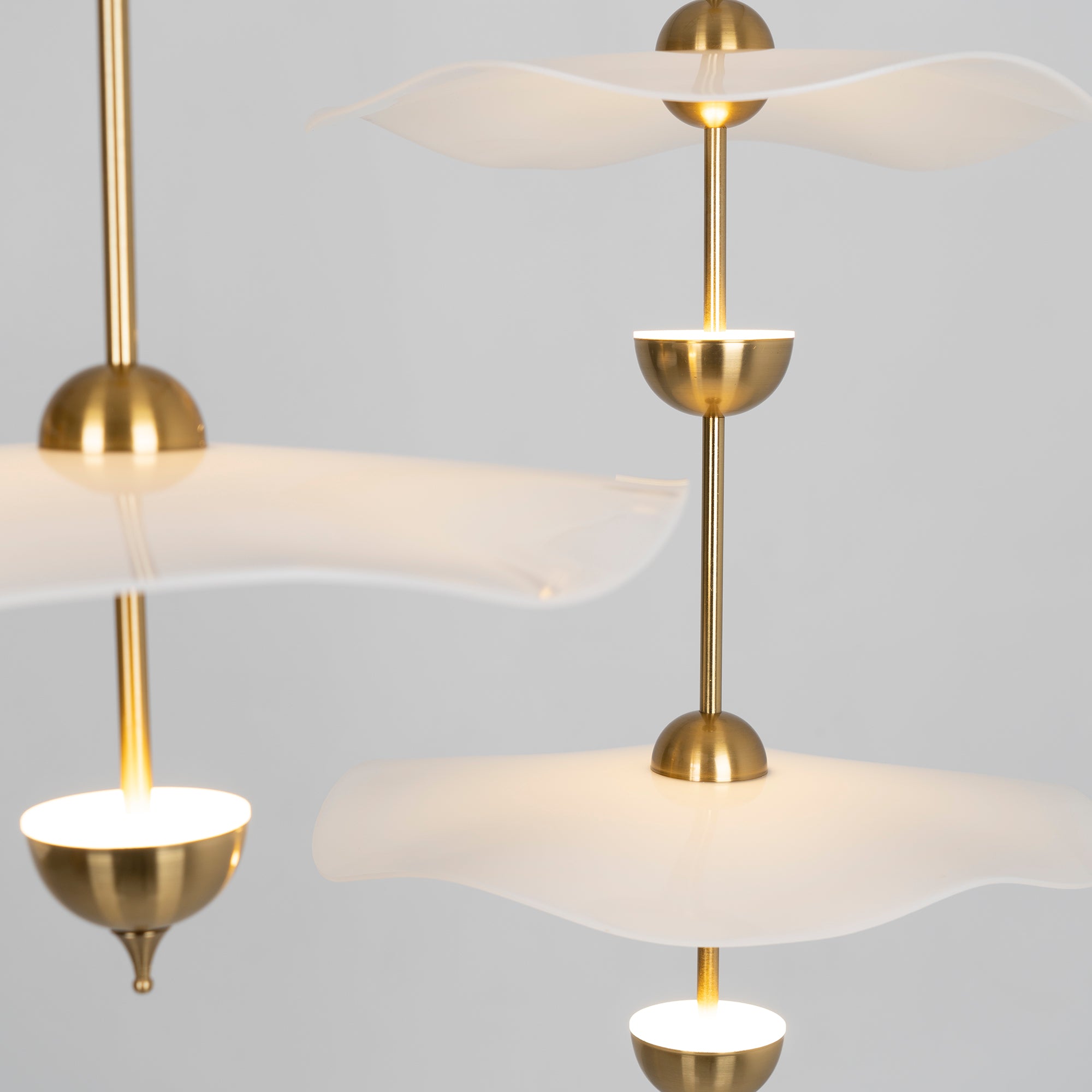 Ceiling Light Metal Acrylic 23.6 in x 27.5 in Gold Indoor Dining Room Living Room Modern Pendant Lamp | Thomler