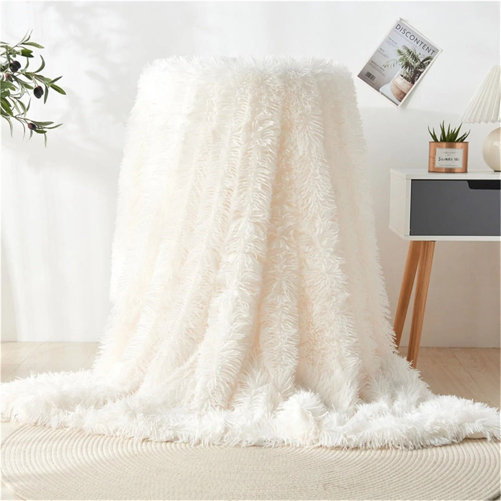 Reversible Plush Synthetic Fur Throw – Year-Round Warmth & Silky Softness for Couch, Bed & Travel | Thomler