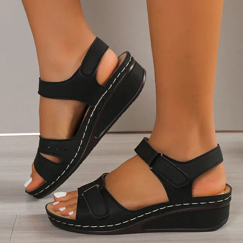 Women's Cushioned Footbed Strappy Sandals Adjustable Buckle Slip-Resistant Summer Shoes for Casual Everyday Outdoor Walking Comfort | Thomler