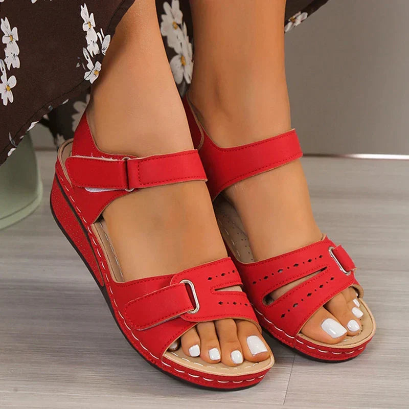 Women's Cushioned Footbed Strappy Sandals Adjustable Buckle Slip-Resistant Summer Shoes for Casual Everyday Outdoor Walking Comfort | Thomler