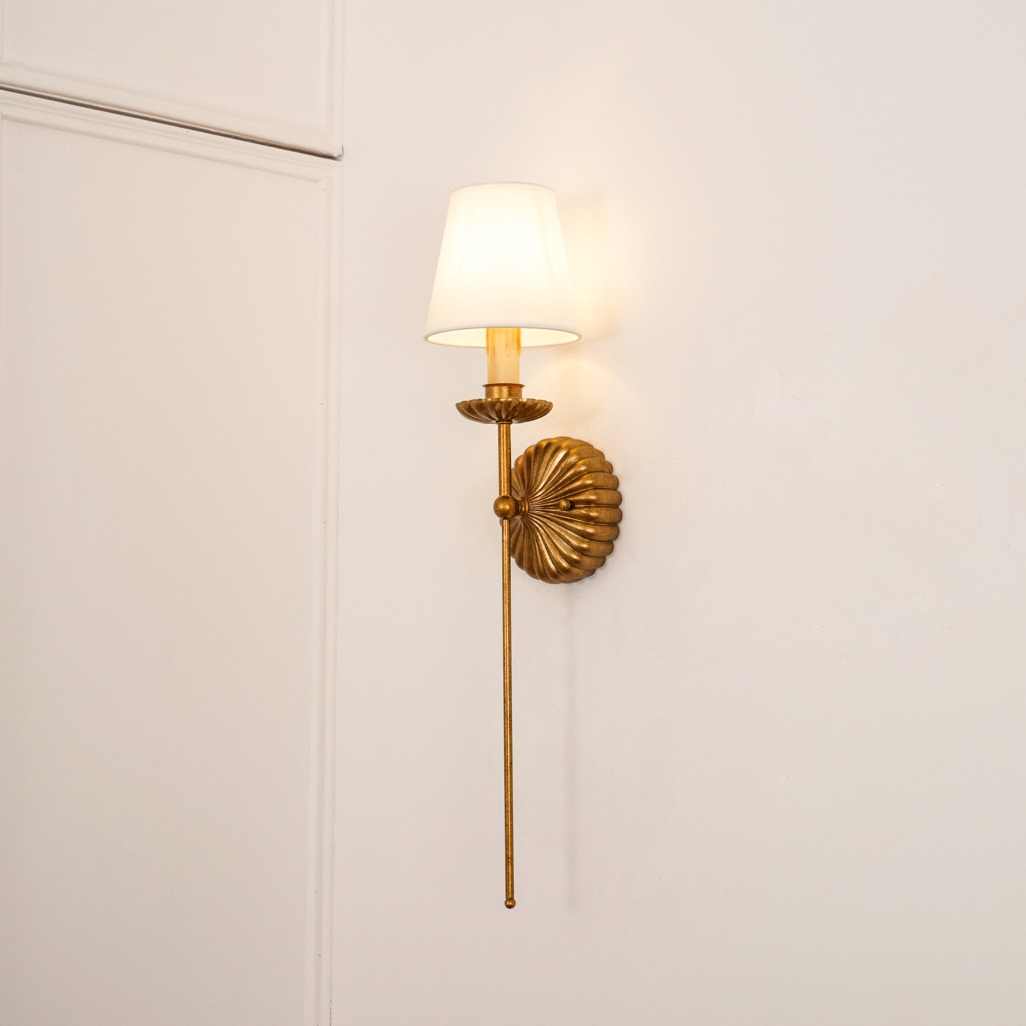 Wall Lamp Metal Fabric Shade 15W Antique Gold Bedroom Hallway Sconce Classic Modern Lighting Fixture | Thomler