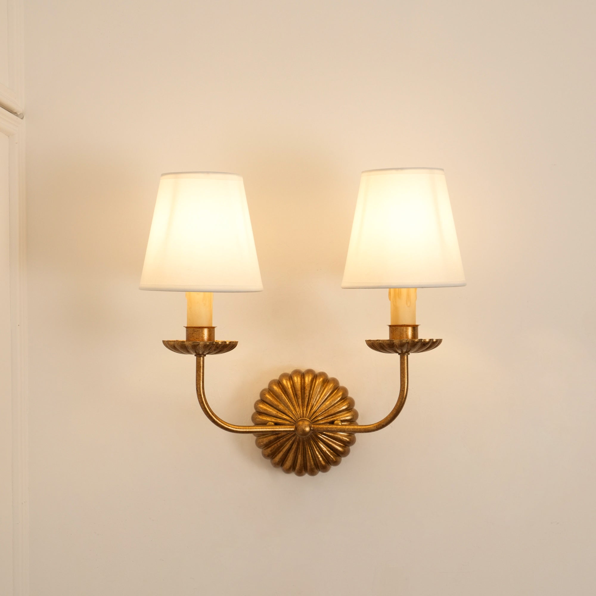 Wall Lamp Metal Fabric Shade 15W Antique Gold Bedroom Hallway Sconce Classic Modern Lighting Fixture | Thomler