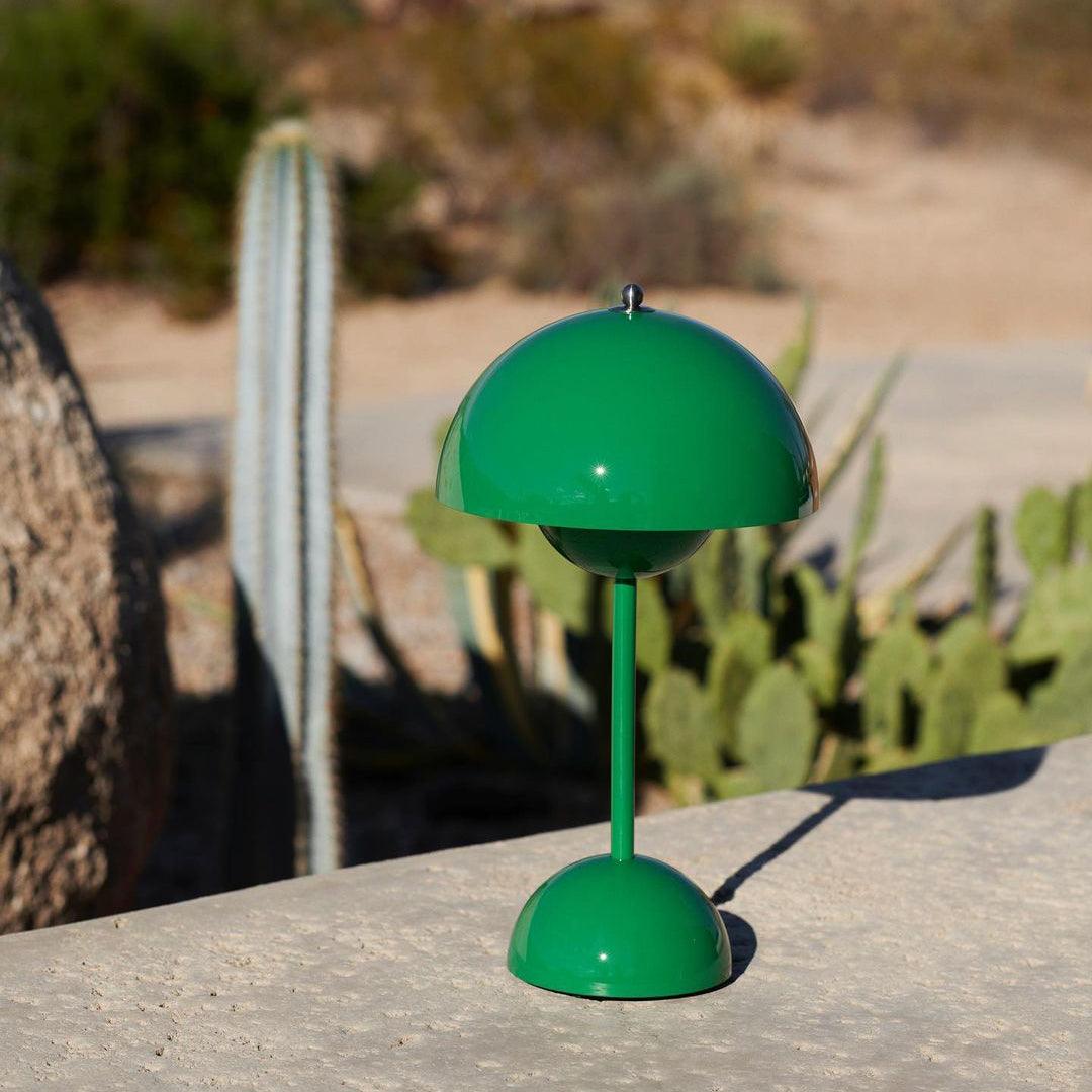 Desk Lamp Metal 6.3 in Rechargeable Tri-Color Small Table Light | Thomler