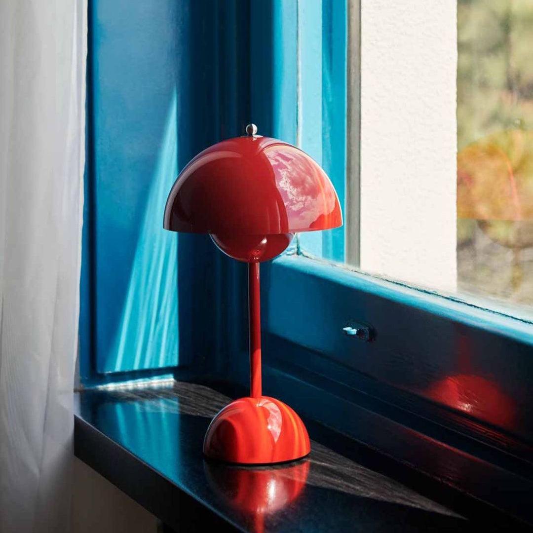 Desk Lamp Metal 6.3 in Rechargeable Tri-Color Small Table Light | Thomler