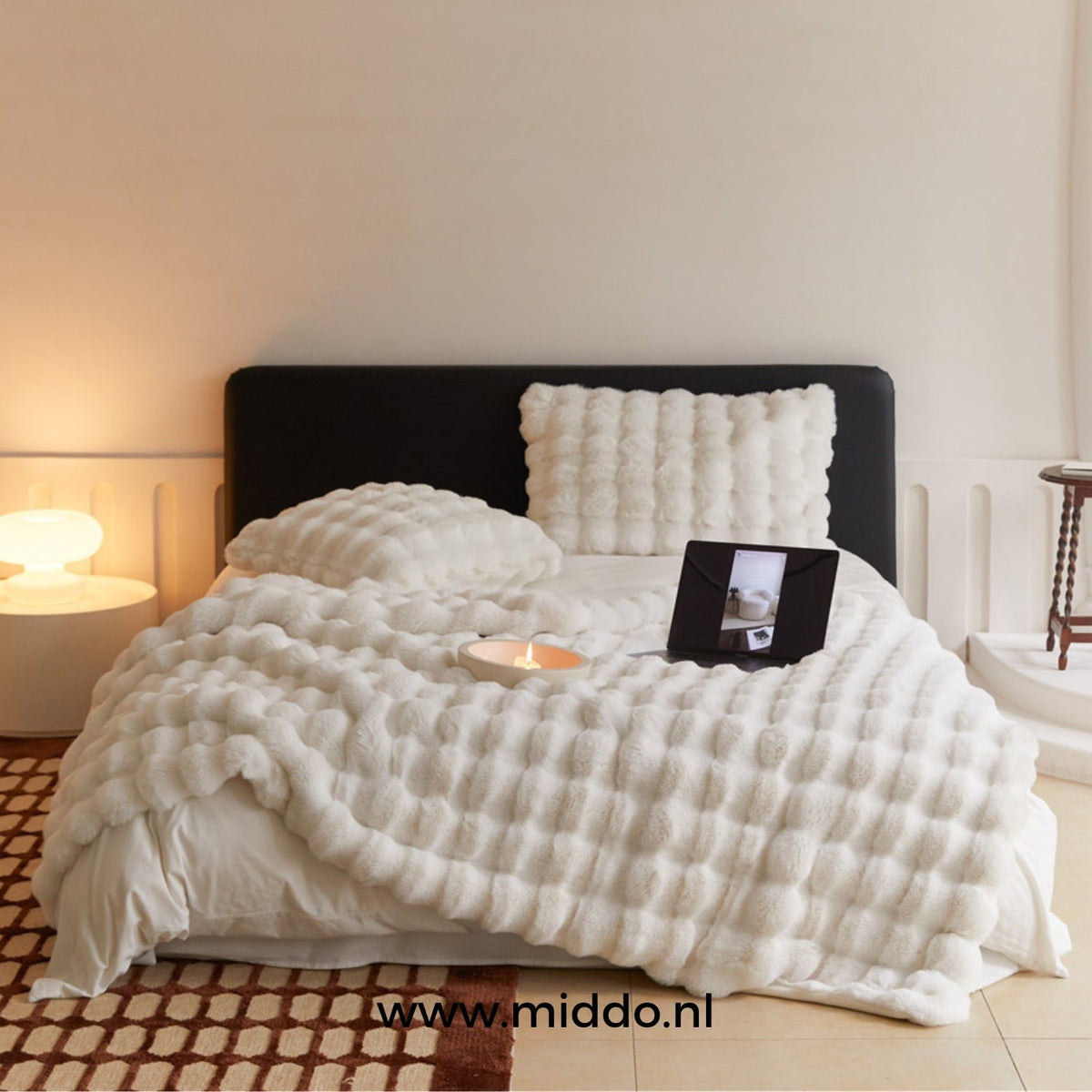 Ultra-Plush Sherpa Throw Blanket – Heavyweight Faux Fur, Cloud-Soft & Toasty for Winter Evenings | Thomler