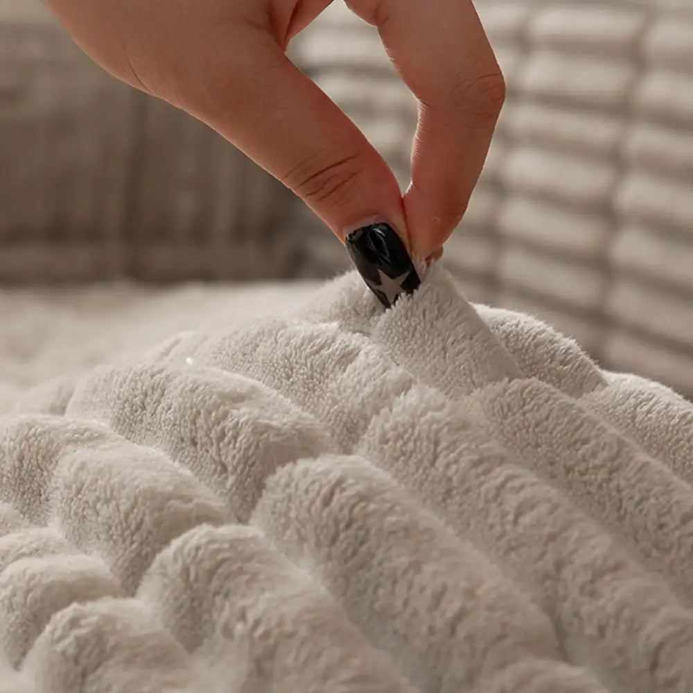 Quilted Furniture Protector with Moisture Barrier Non-Skid Backing for Couch Loveseat Chair Pet-Friendly Machine Washable Soft Flannel | Thomler