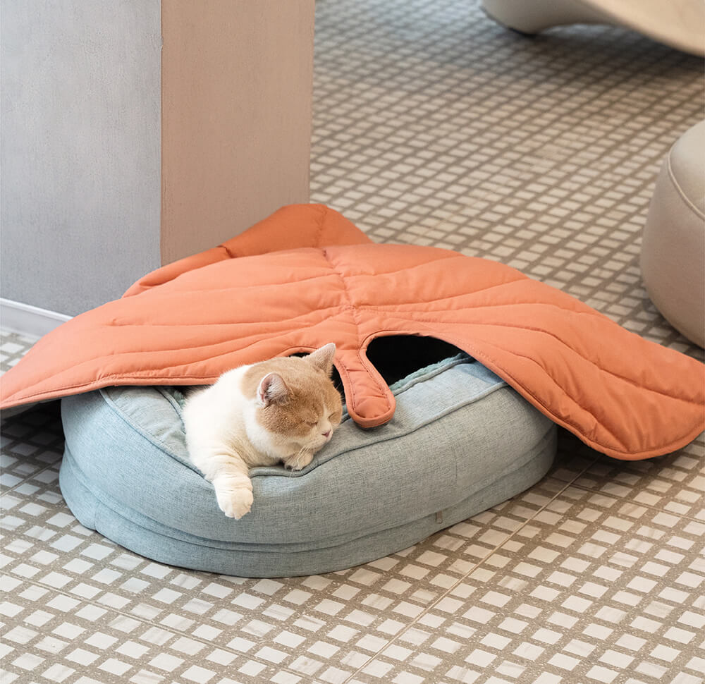 Botanical Leaf-Shaped Pet Throw Blanket - Soft Cotton-Polyester Cover for Dogs & Cats - Machine Washable Couch Protector & Floor Mat for | Thomler