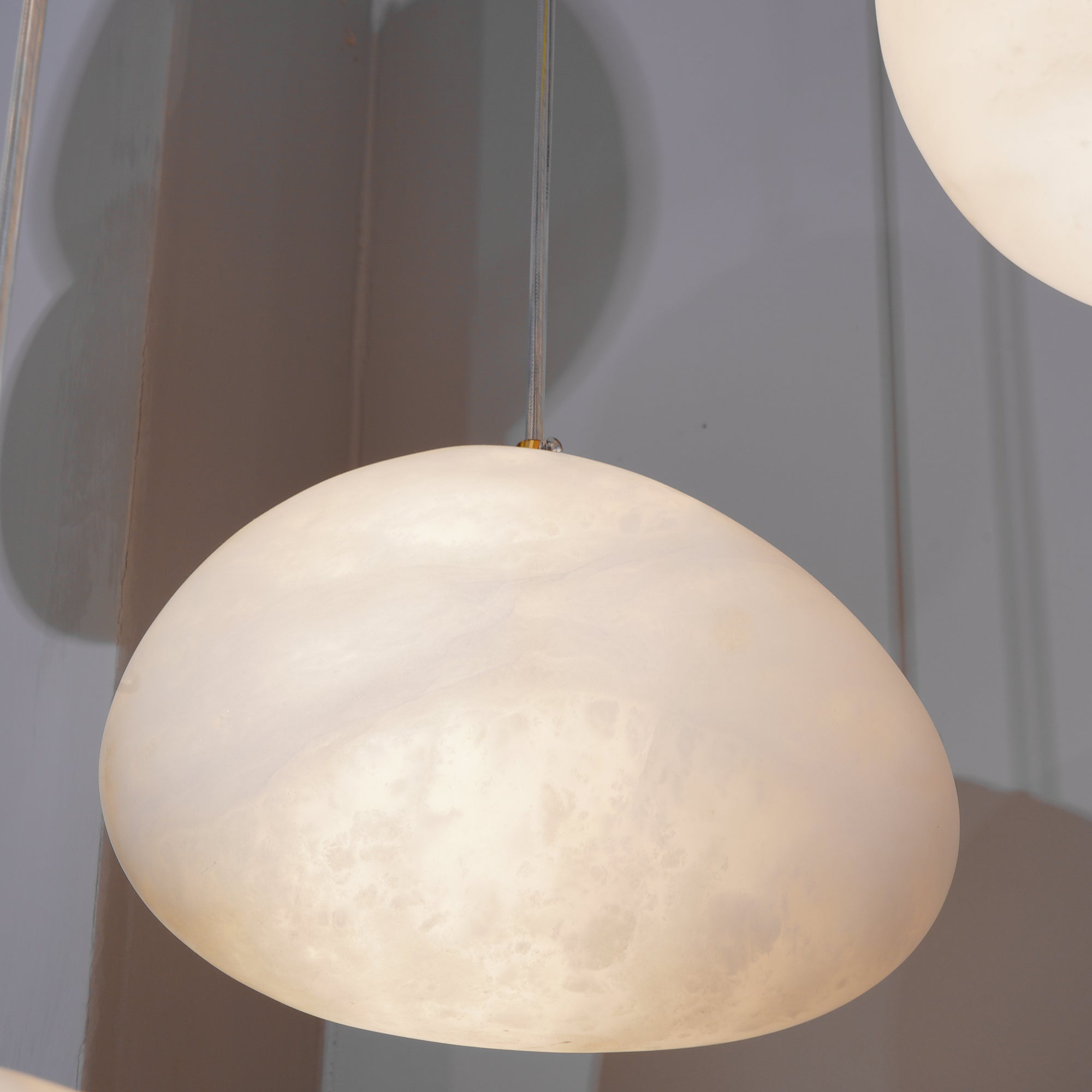 Pendant Light Brass Alabaster 9.1 in Ceiling Mount Indoor Dining Room Kitchen Island Hanging Lamp | Thomler