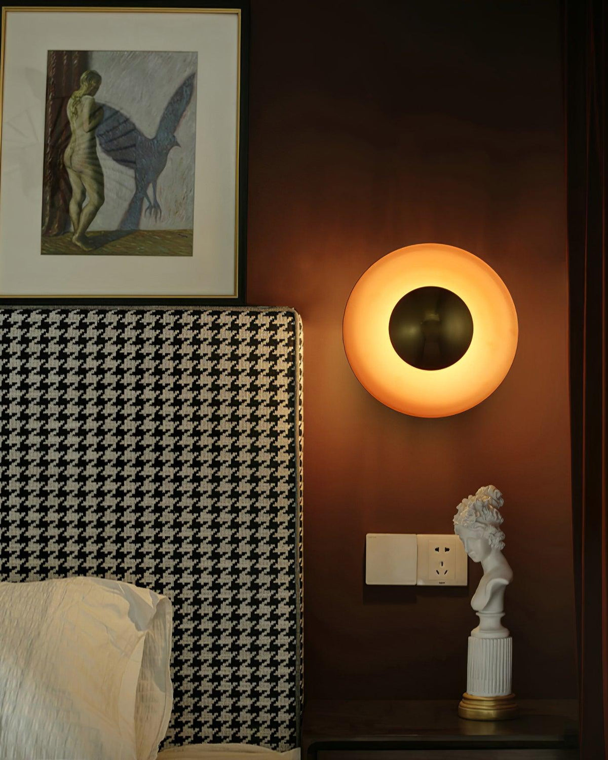 Contemporary Dual-Tone Circular LED Wall or Ceiling Light Fixture in Multiple Finishes | Thomler
