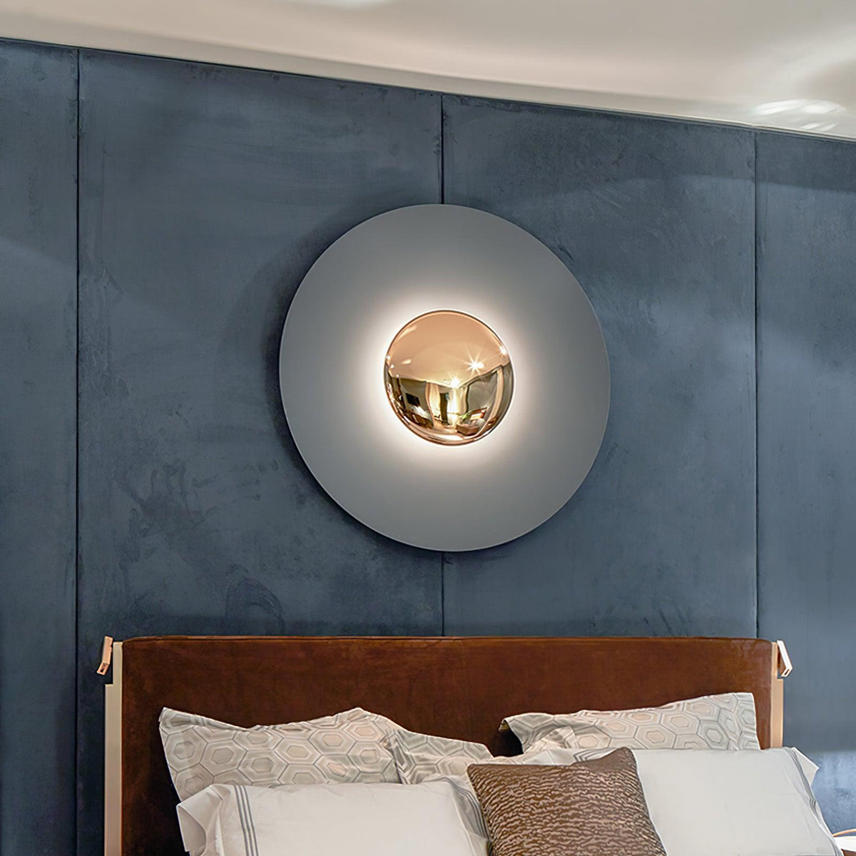 Contemporary Dual-Tone Circular LED Wall or Ceiling Light Fixture in Multiple Finishes | Thomler