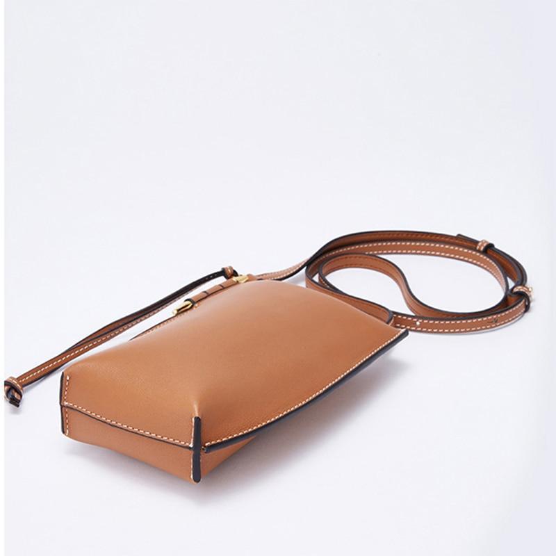 Compact Leather Crossbody Phone Pouch for Women – Hands-Free Everyday Carry with Card Slots & Adjustable Strap | Thomler