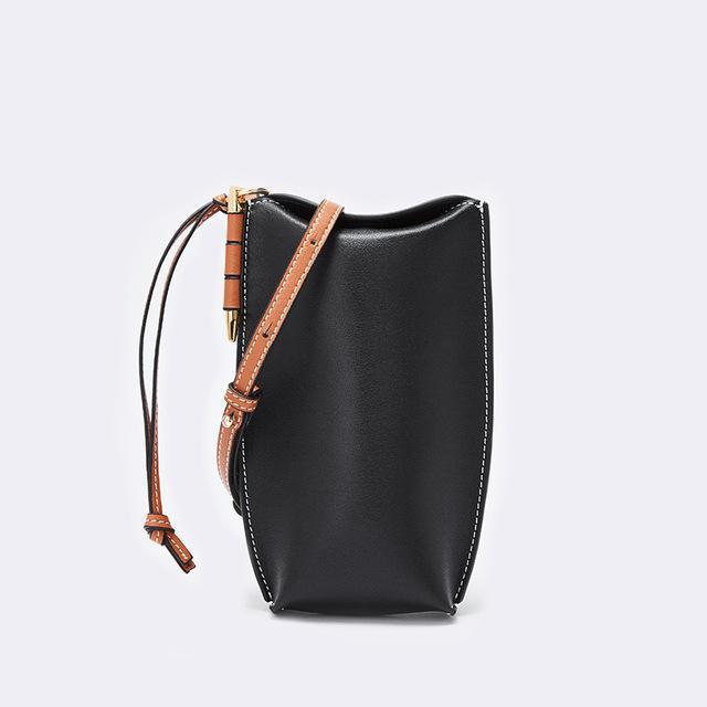 Compact Leather Crossbody Phone Pouch for Women – Hands-Free Everyday Carry with Card Slots & Adjustable Strap | Thomler