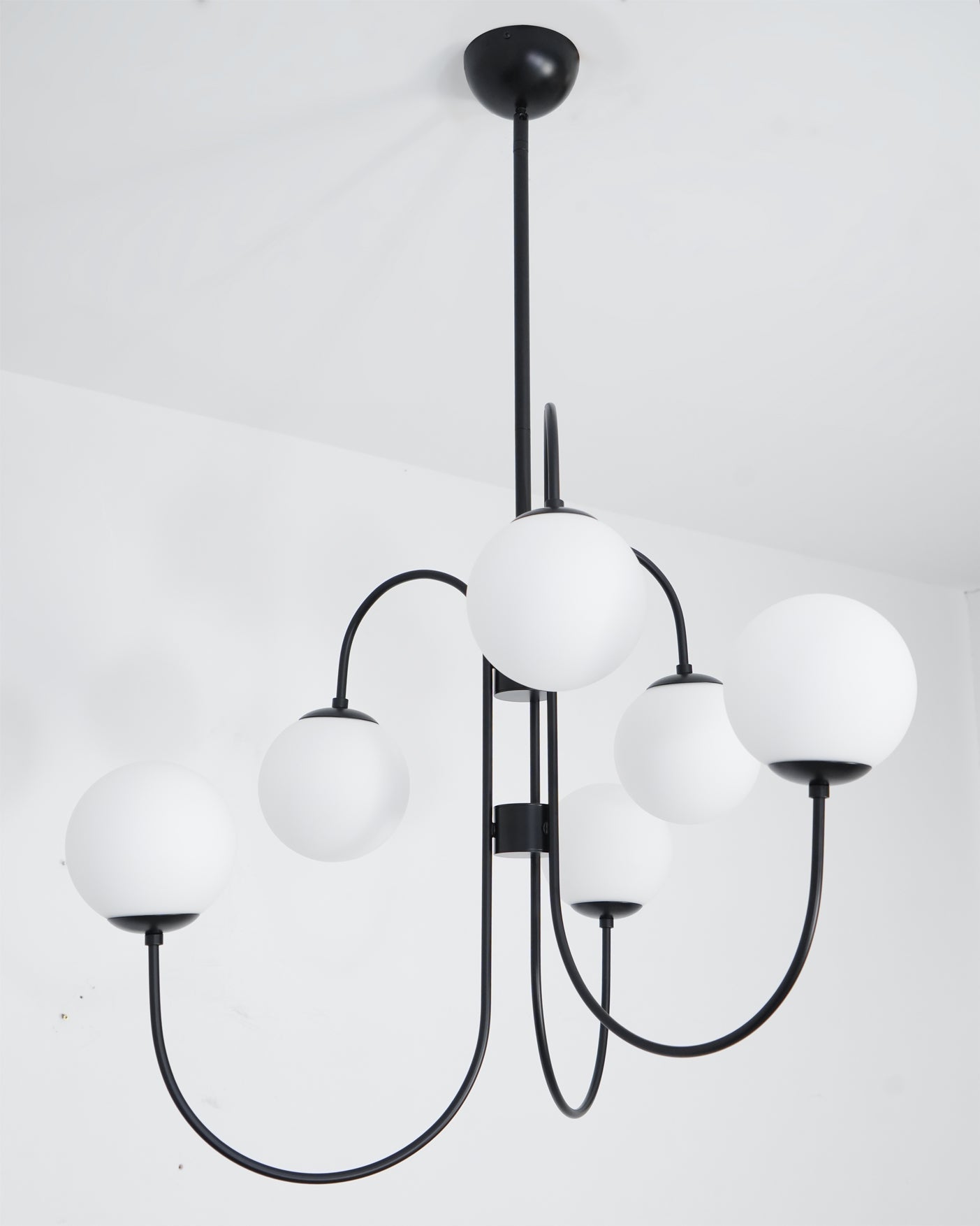 Chandelier Metal Glass 30 in x 27.6 in Indoor Ceiling Lighting | Thomler