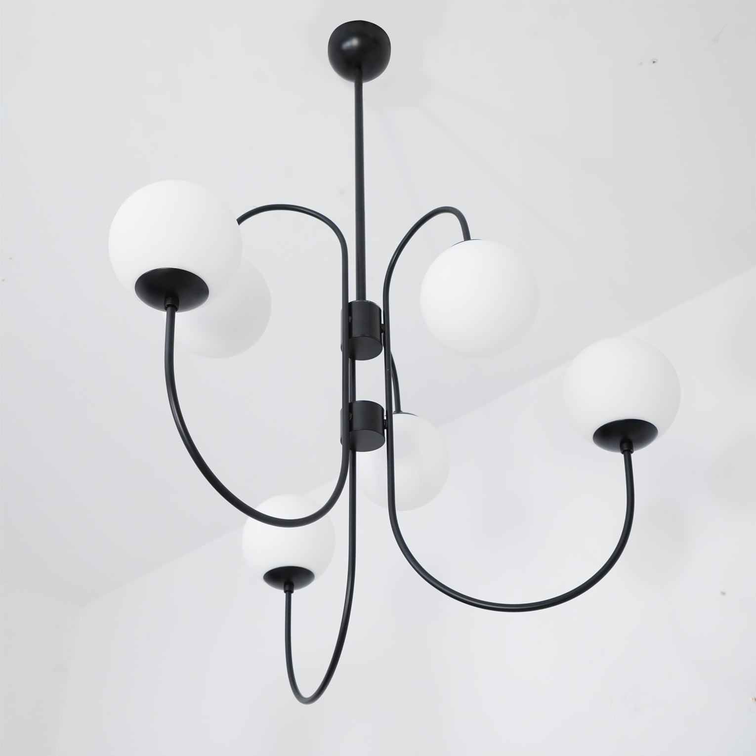 Chandelier Metal Glass 30 in x 27.6 in Indoor Ceiling Lighting | Thomler
