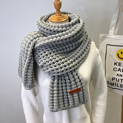 Handcrafted Women's Scarf – Soft Wrap Shawl for Fall & Winter Outfits, Elegant Fashion Accessory | Thomler