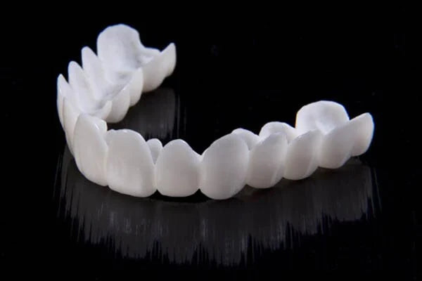 Removable Snap-On Veneers for Temporary Smile Makeover – Heat-Moldable Cosmetic Teeth Covers for Top Teeth | Thomler