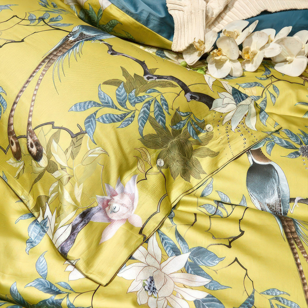 Egyptian Cotton Sateen Pillowcase Set – 500 Thread Count, Ornate Golden Bird Design, Standard Size (Pair) | Thomler