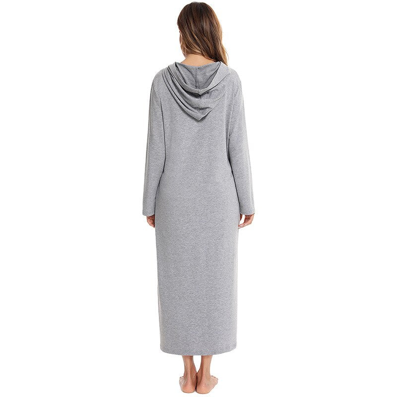 Zip-Front Hooded Bathrobe for Women – Soft Fleece Robe with Pockets & Full Zipper – Cozy Loungewear for Home, After Shower, Maternity | Thomler