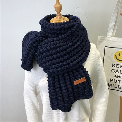 Handcrafted Women's Scarf – Soft Wrap Shawl for Fall & Winter Outfits, Elegant Fashion Accessory | Thomler