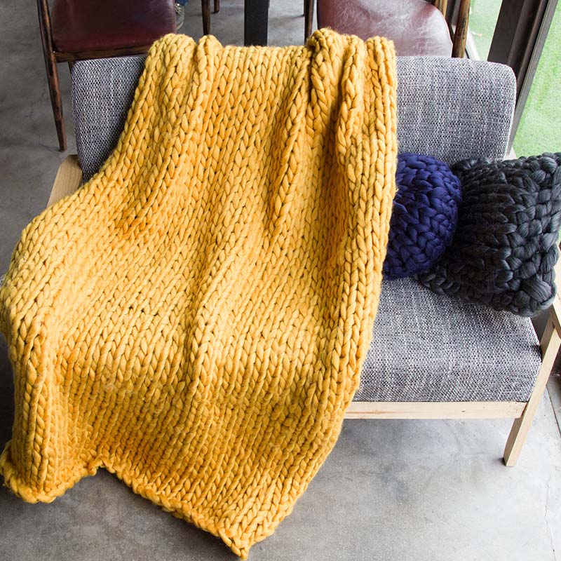 Chunky Cable Knit Throw Blanket – Soft Textured Couch Cover for Sofa, Bed & Chair – Modern Home Decor Accent | Thomler