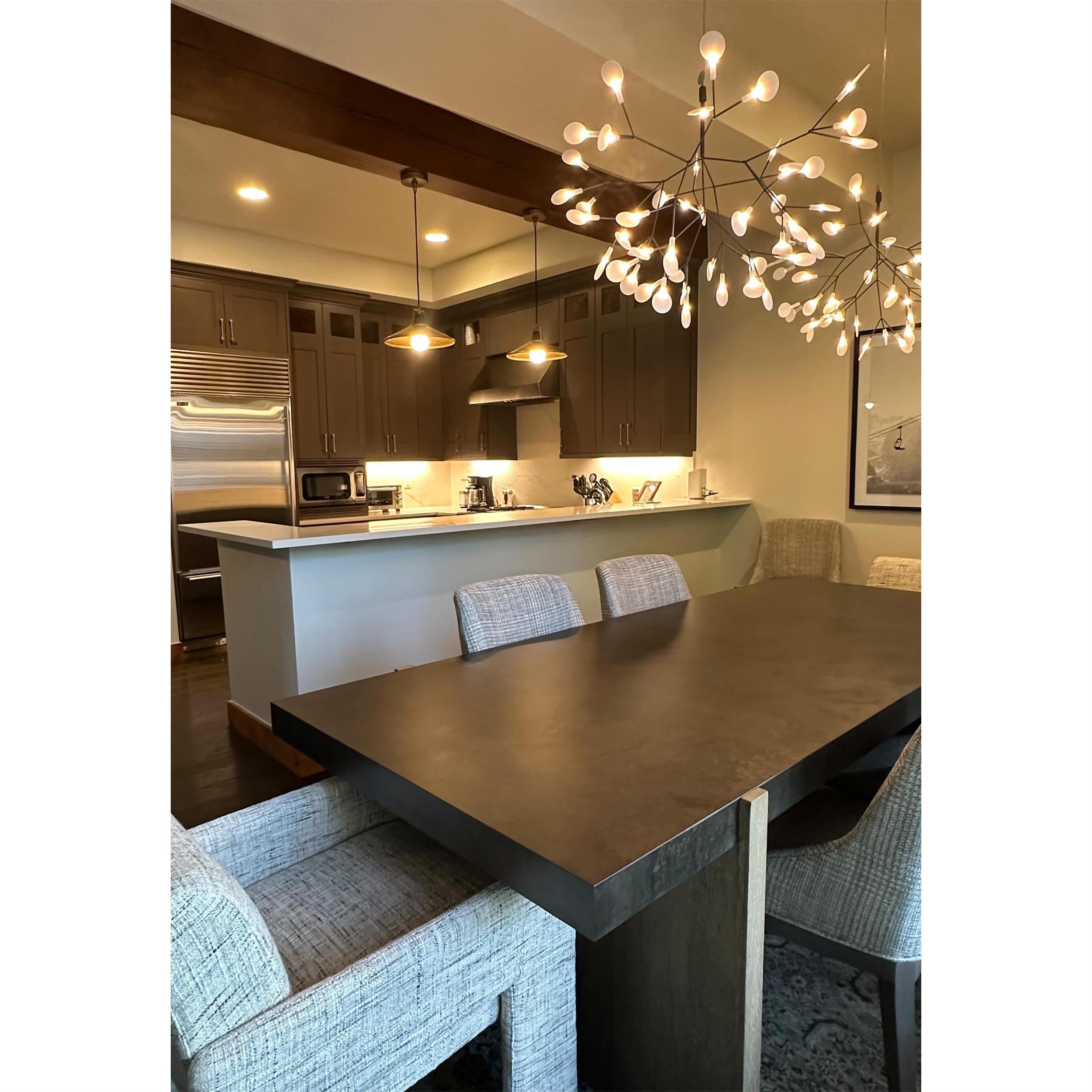 Chandelier Metal Acrylic LED 150.0 cm White Dining Room Sculptural Branch Ceiling Light Fixture | Thomler