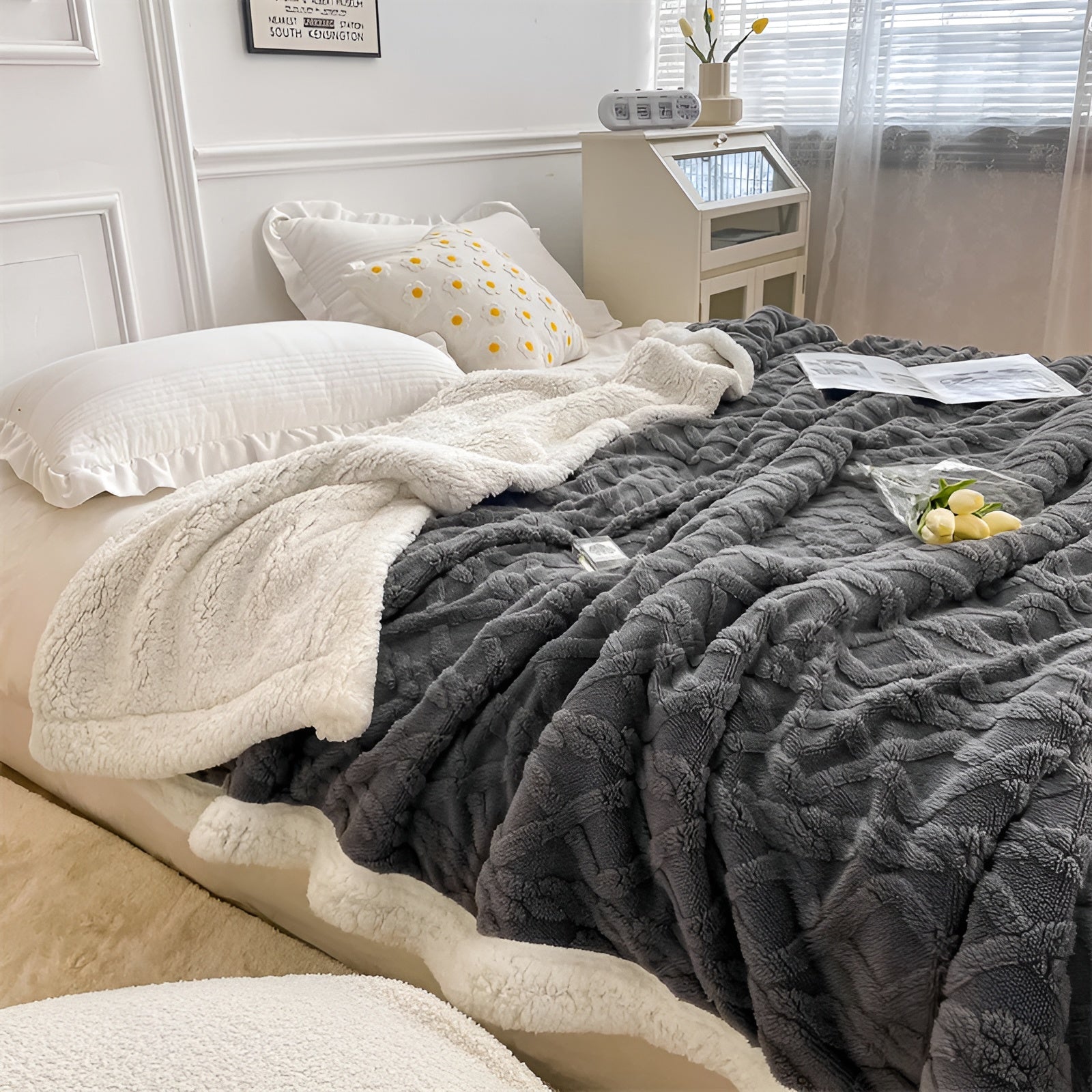 Fleece Blanket Polyester Sherpa 150.0 x 200.0 cm Grey White Sofa Bed Reversible Warm Throw Cosy Lounge Bedding | Thomler