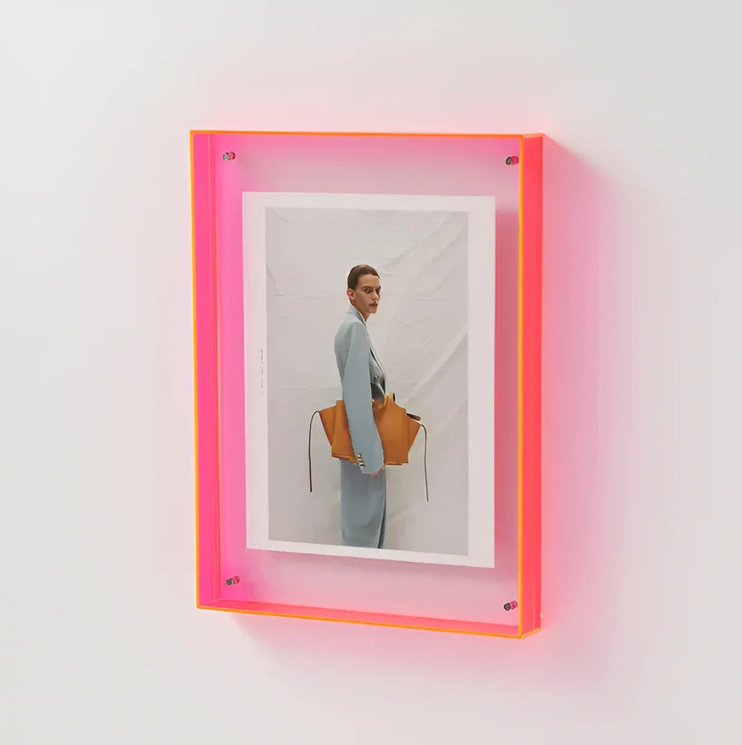Clear Acrylic Picture Frame – Modern Floating Display for Desk & Wall | Thomler