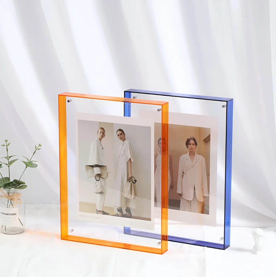 Clear Acrylic Picture Frame – Modern Floating Display for Desk & Wall | Thomler