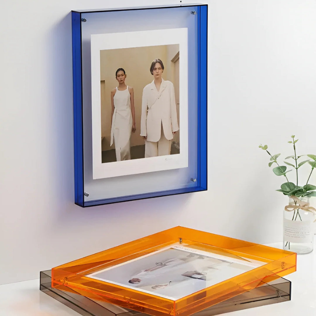 Clear Acrylic Picture Frame – Modern Floating Display for Desk & Wall | Thomler