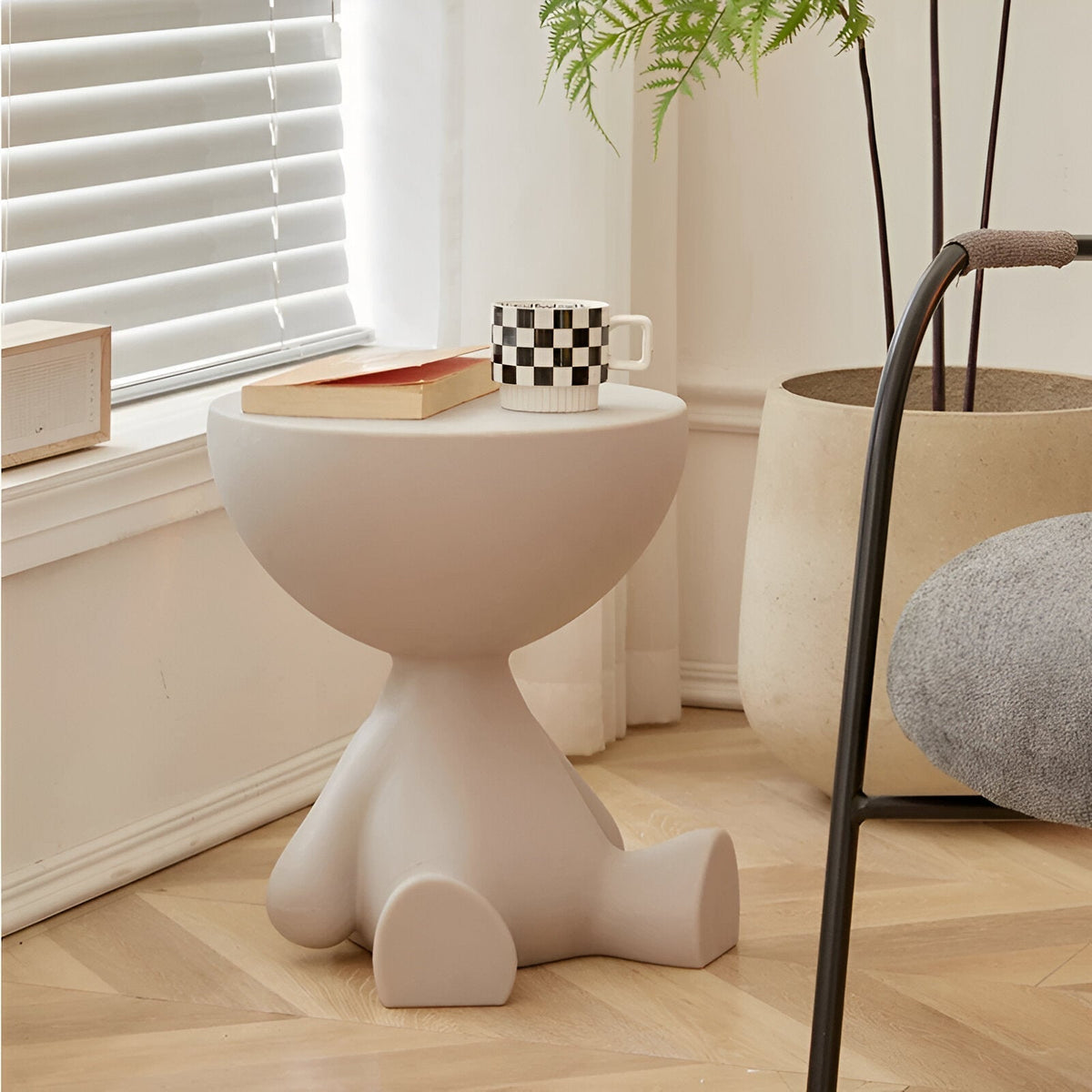 Contemporary Accent Side Table – Lightweight Resin Construction for Living Areas & Beyond | Thomler