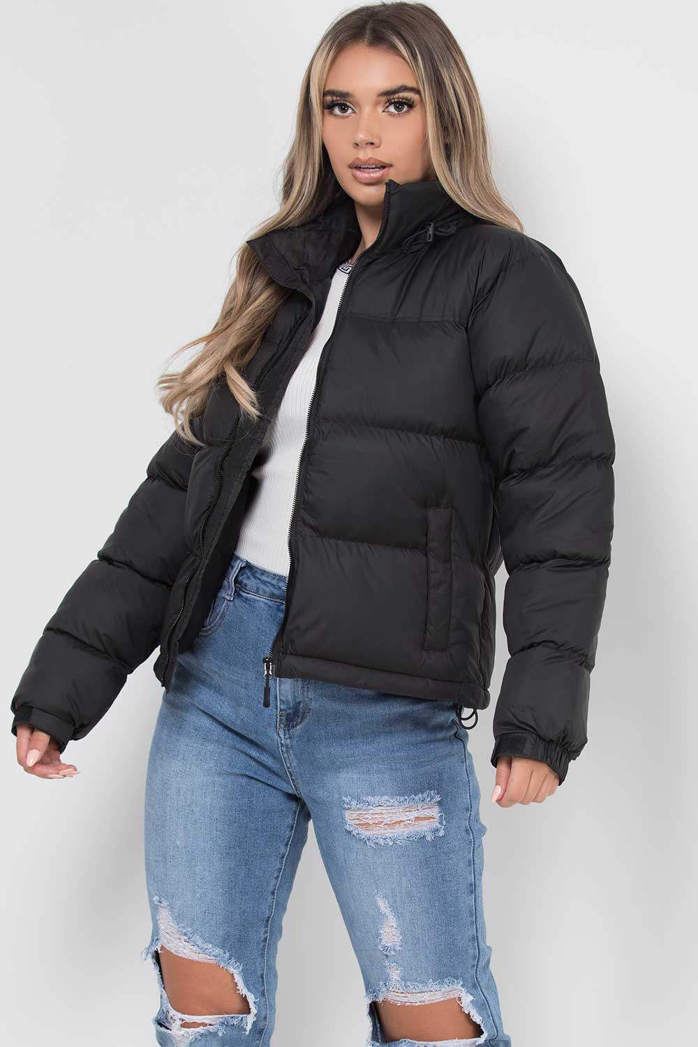 Women's Long Insulated Coat with Hood and Front Zipper – Hip-Length Padded Outerwear for Cold Weather | Thomler