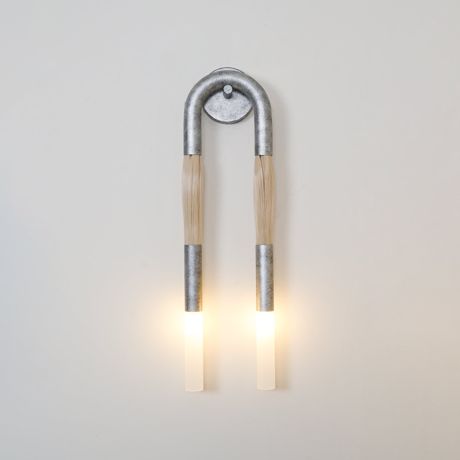 Iron Wall Lamp 26.4 in (67.0 cm) Horsehair Style Indoor Bedroom Living Room Decorative Lighting | Thomler