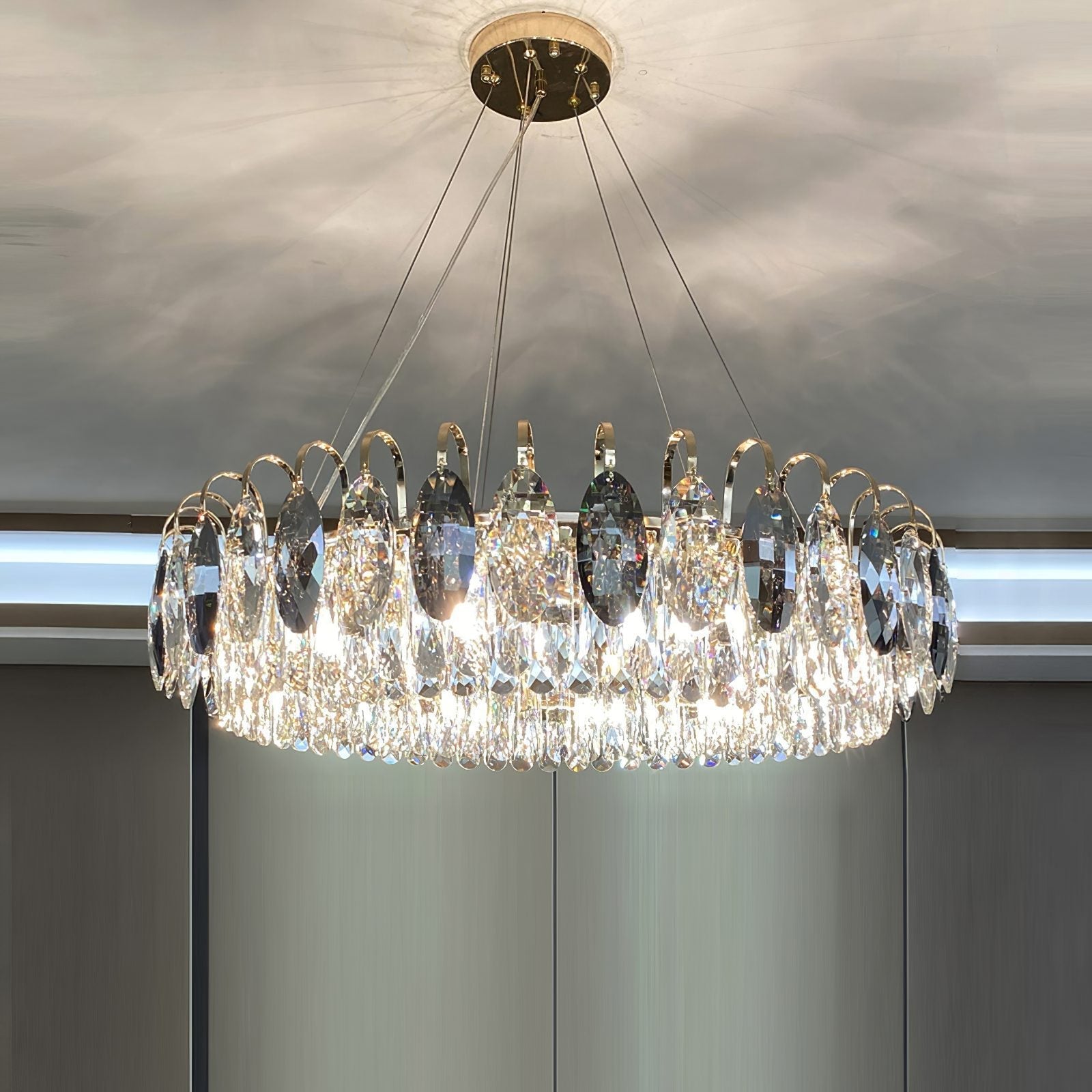Dimmable Crystal Chandelier for Dining Room & Living Room – Adjustable Chain, Faceted Prisms, Multiple Sizes – Round & Rectangle | Thomler
