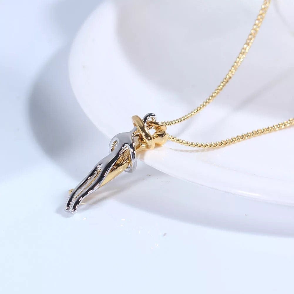Embrace Pendant Necklace for Couples in Gold Rose Gold Silver Black | Adjustable Chain | Romantic Anniversary Gift | Thomler