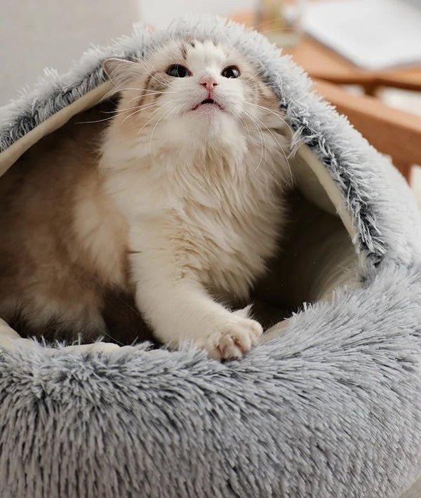 Hooded Pet Cave Bed for Cats & Small Dogs – Cozy Enclosed Sleeping Den with Plush Cushion & Machine-Washable Cover in Multiple Sizes | Thomler