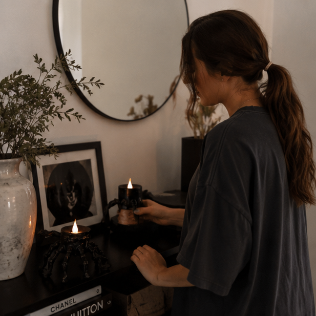 Battery-Operated Skeletal Flickering Nightlights for Spooky Indoor Décor & October Festivities | Thomler