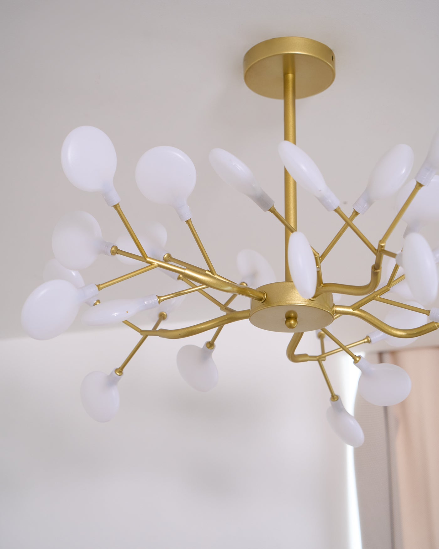 Modern LED Chandelier 40.6 in Acrylic Firefly Design White Indoor Ceiling Light Dining Living Room | Thomler